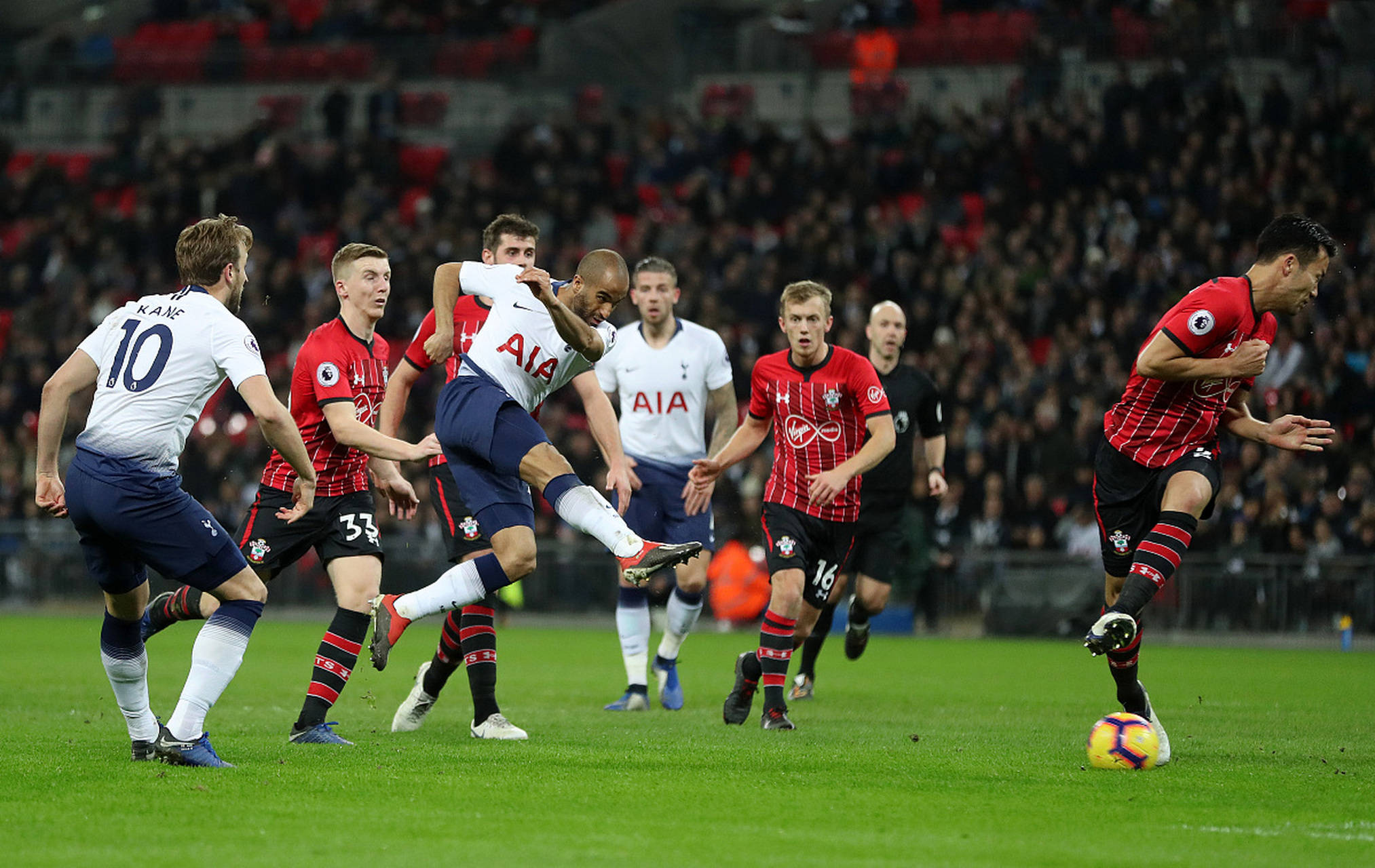 士气的巨大 士气的巨大